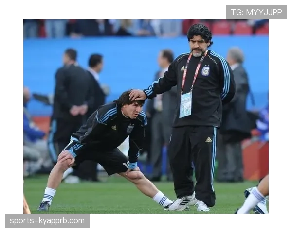 梅西又在超市买打折酸奶，这自律程度真服了